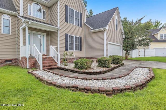 307 Softwood Court, Jacksonville, NC 28540