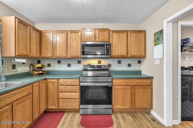 307 Softwood Court, Jacksonville, NC 28540