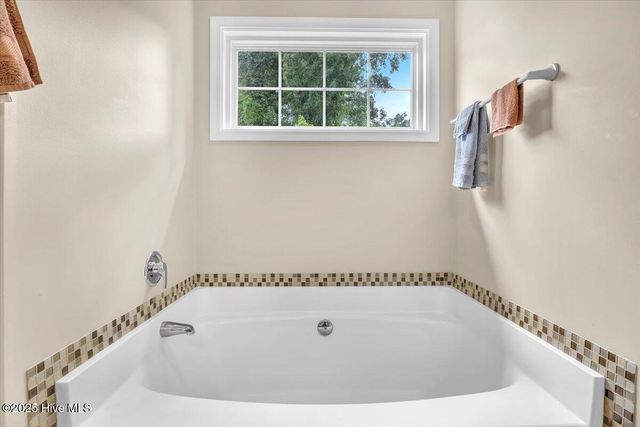 307 Softwood Court, Jacksonville, NC 28540