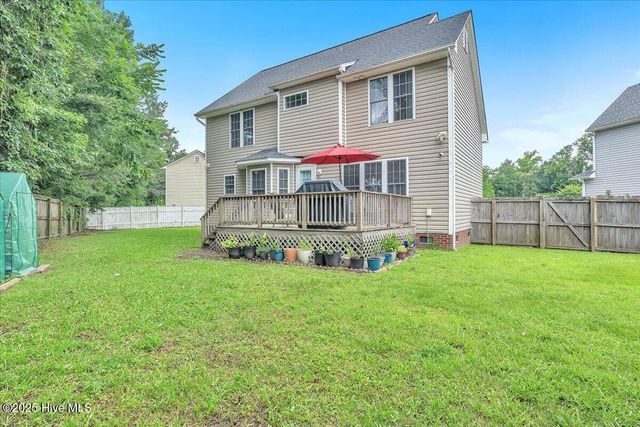 307 Softwood Court, Jacksonville, NC 28540
