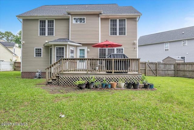 307 Softwood Court, Jacksonville, NC 28540