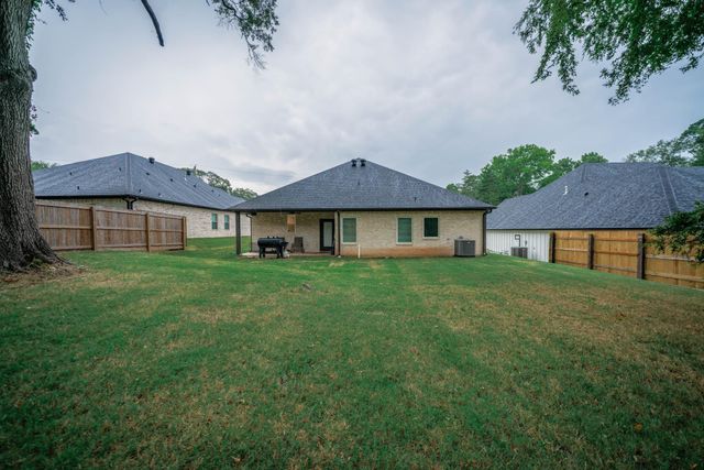 113 W Ruth, White Oak, TX 75693