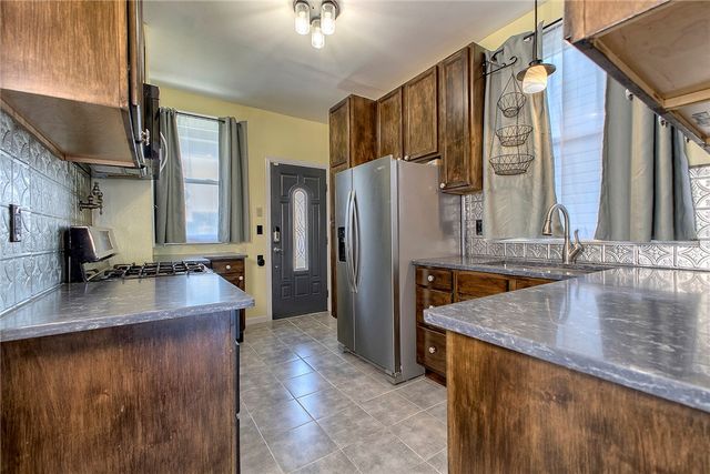 151 Chalfonte Avenue, West View, PA 15229