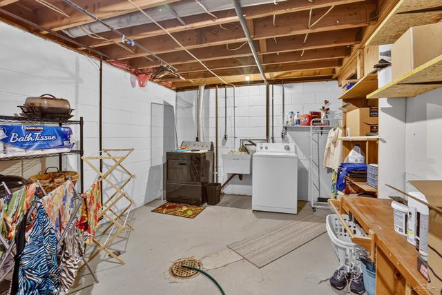 5469 Mary Court, Saginaw Twp, MI 48603