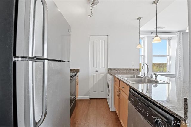 5330 Pershing Avenue 807, St Louis, MO 63112