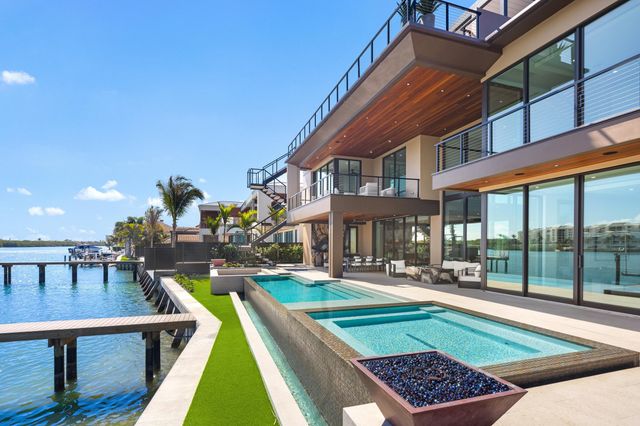 19696 Harbor Road N, Jupiter, FL 33469