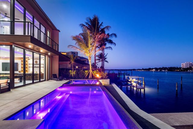 19696 Harbor Road N, Jupiter, FL 33469