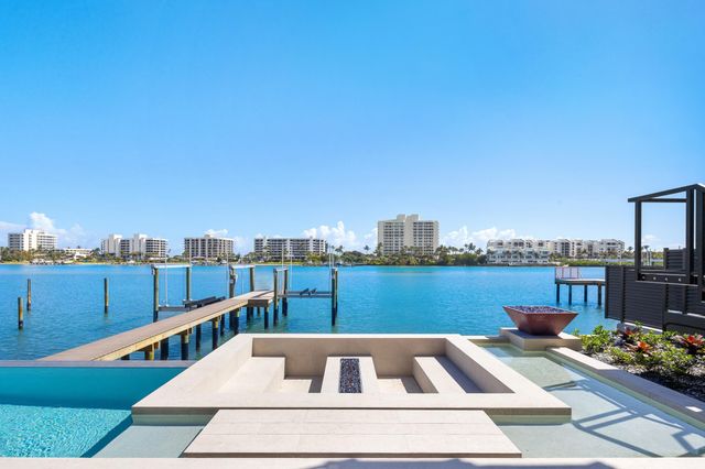 19696 Harbor Road N, Jupiter, FL 33469