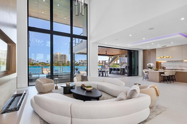 19696 Harbor Road N, Jupiter, FL 33469