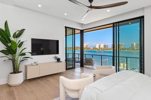 19696 Harbor Road N, Jupiter, FL 33469