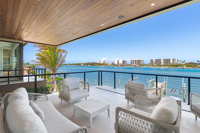 19696 Harbor Road N, Jupiter, FL 33469