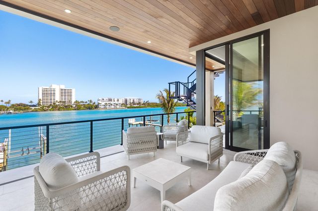 19696 Harbor Road N, Jupiter, FL 33469