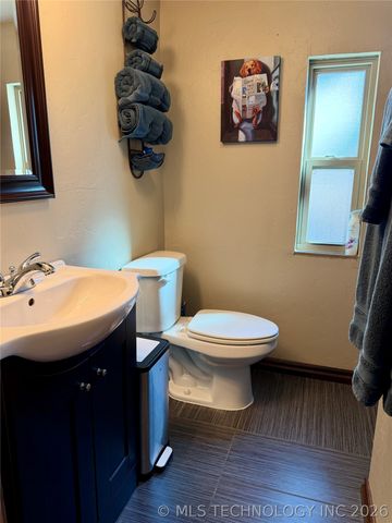 113983 S 4281 Road, Porum, OK 74455