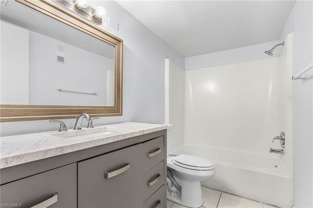 3704 Broadway 110, Fort Myers, FL 33901