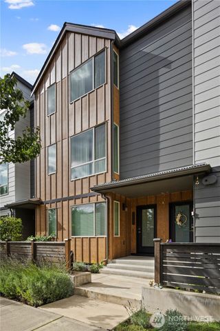 32731 Madrona Avenue SE, Black Diamond, WA 98010