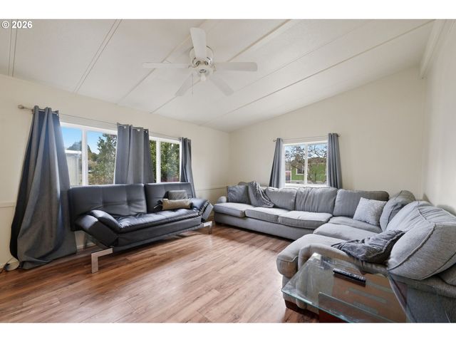 34167 EL ROBLE Ave, Eugene, OR 97405