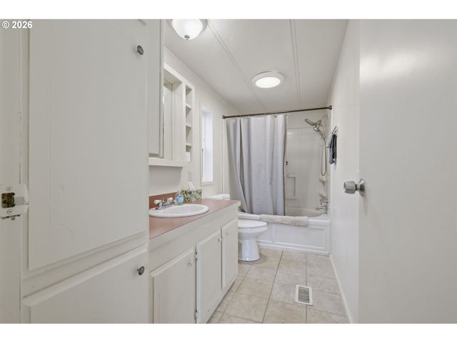 34167 EL ROBLE Ave, Eugene, OR 97405