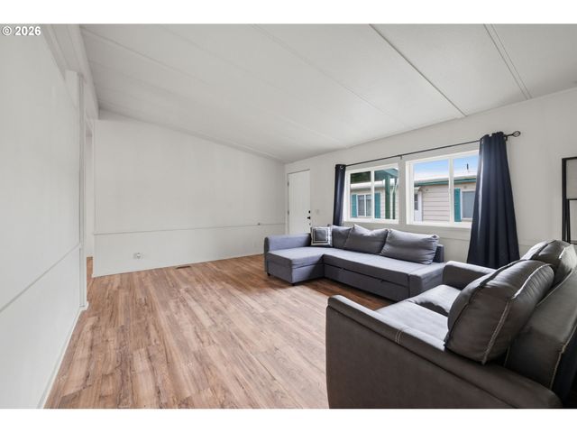 34167 EL ROBLE Ave, Eugene, OR 97405