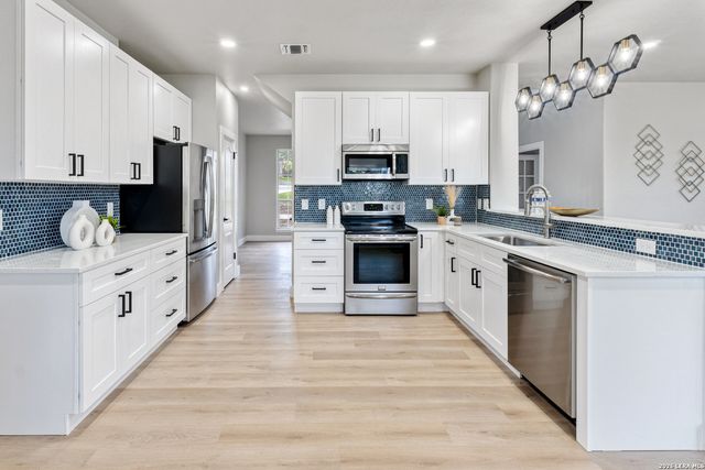 907 AMIGO ST, San Antonio, TX 78260