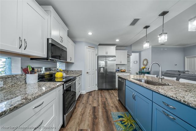 717 Cypress Court, Sebring, FL 33876