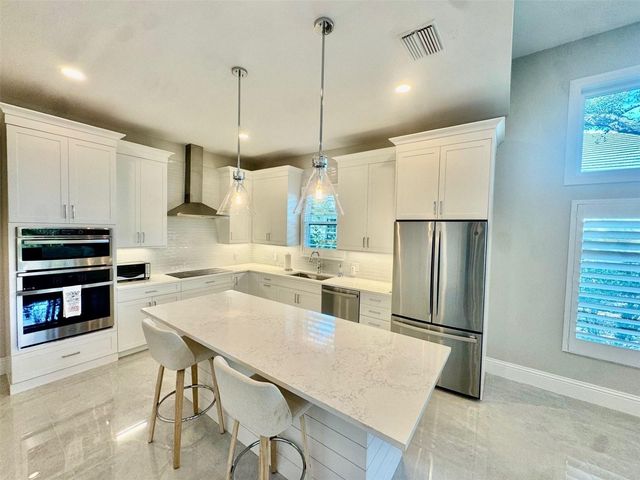 32 BAYHEAD LANE, Osprey, FL 34229