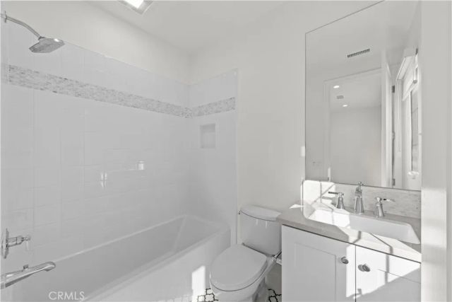 227 Fiore, Irvine, CA 92602