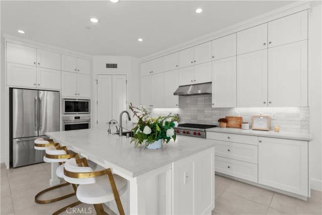 227 Fiore, Irvine, CA 92602