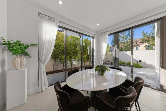 227 Fiore, Irvine, CA 92602