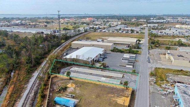 323 W 14th Street, Panama City, FL 32401