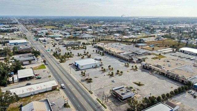 323 W 14th Street, Panama City, FL 32401