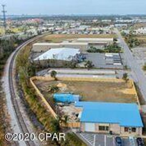 323 W 14th Street, Panama City, FL 32401