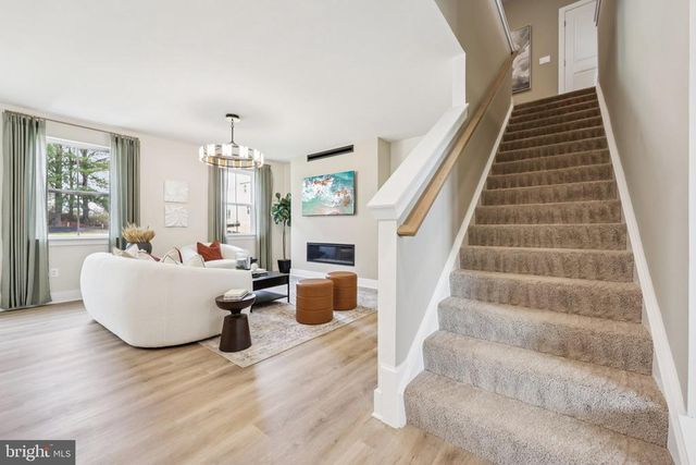 7700 BOWLES CIR, Fredericksburg, VA 22407
