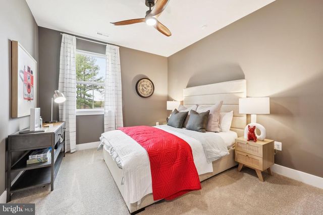 7700 BOWLES CIR, Fredericksburg, VA 22407