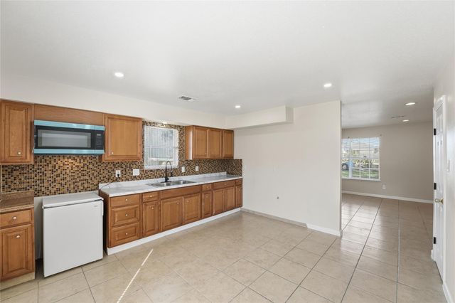 119 Little Buck Drive, Crosby, TX 77532