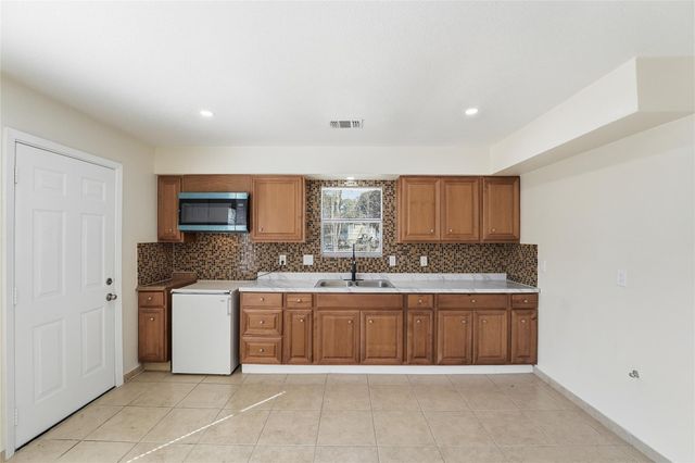 119 Little Buck Drive, Crosby, TX 77532