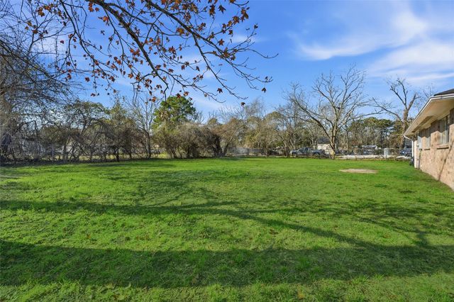 119 Little Buck Drive, Crosby, TX 77532