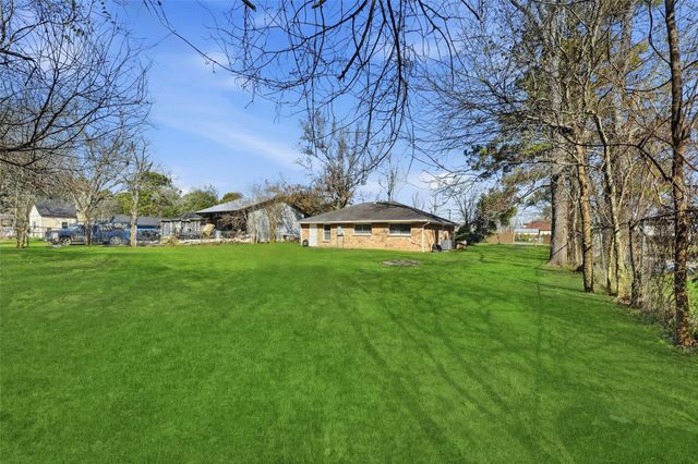 119 Little Buck Drive, Crosby, TX 77532