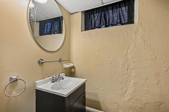 102 LINCOLN AVE, Collingdale, PA 19023