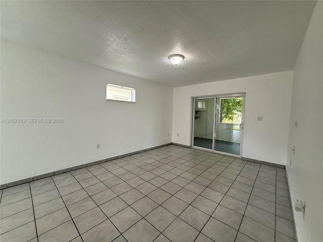 7550 NW 2nd Terrace 7750, Miami, FL 33126
