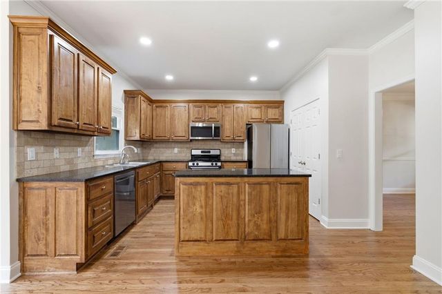 1176 Michael Lane, Decatur, GA 30033