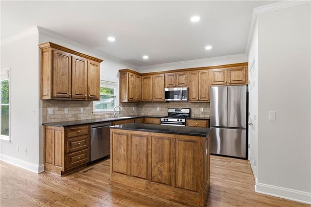 1176 Michael Lane, Decatur, GA 30033