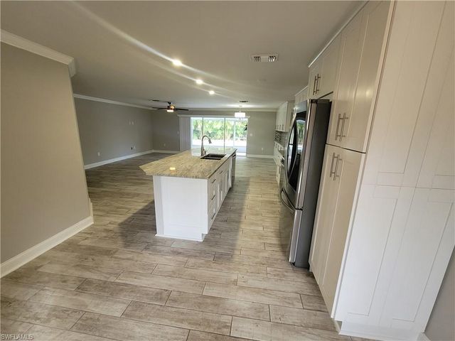117 Big Springs DR, Naples, FL 34113