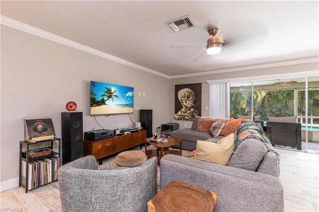 117 Big Springs DR, Naples, FL 34113
