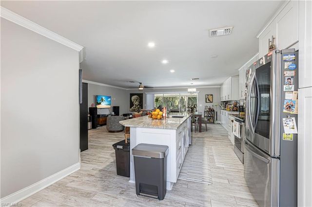 117 Big Springs DR, Naples, FL 34113