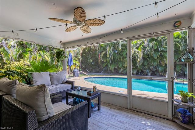 117 Big Springs DR, Naples, FL 34113