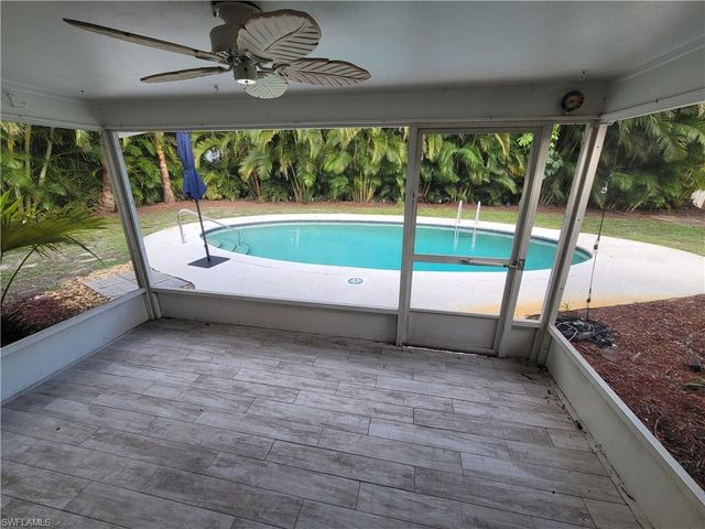 117 Big Springs DR, Naples, FL 34113