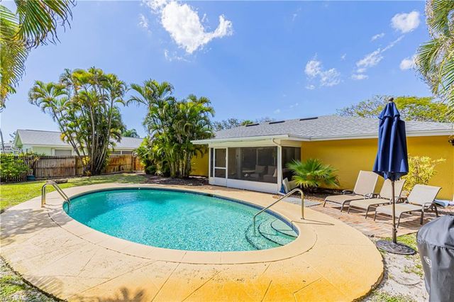 117 Big Springs DR, Naples, FL 34113