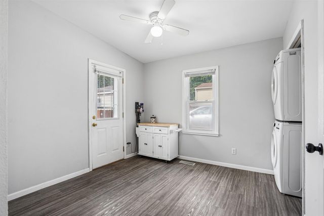 1816 Locke Avenue, Waterloo, IA 50702