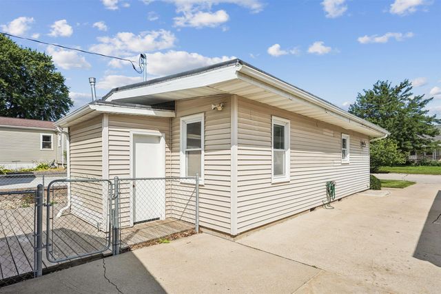 1816 Locke Avenue, Waterloo, IA 50702