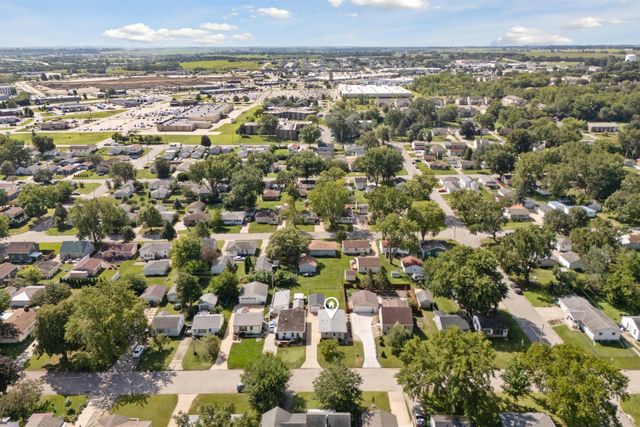1816 Locke Avenue, Waterloo, IA 50702